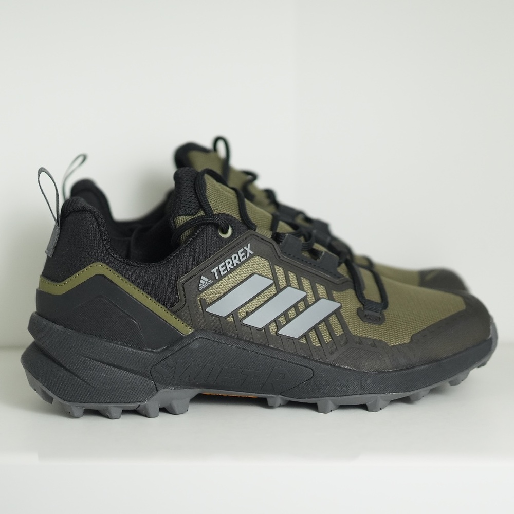 Adidas Mens Terrex Swift R3 Hiking Shoes GY5076 Black/Olive Green